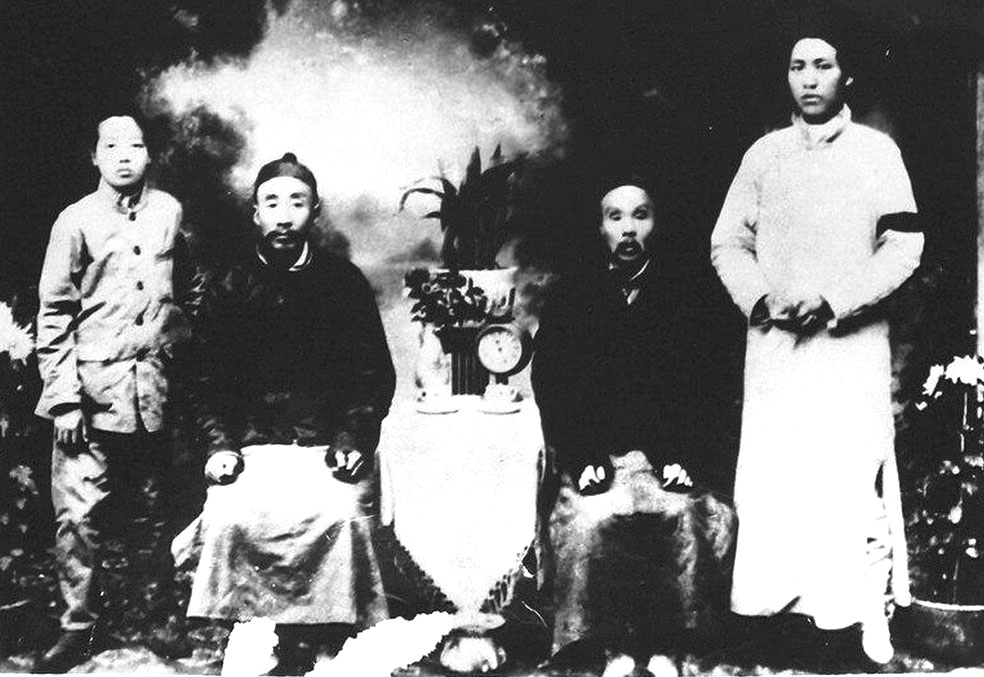 毛泽东说服家人干革命