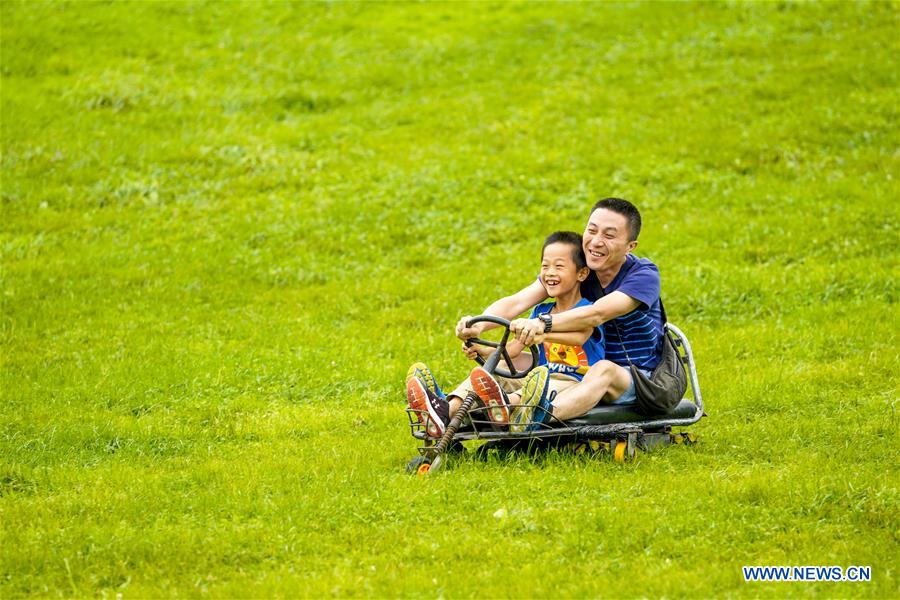 CHINA-CHONGQING-SUMMER-TOURISM (CN)