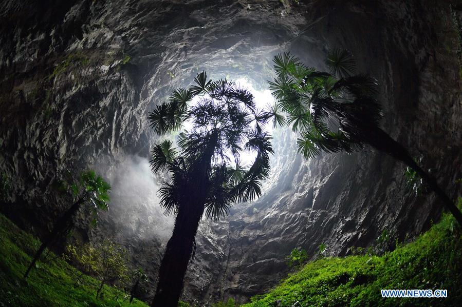 #CHINA-HUBEI-ENSHI-KARST SINKHOLE (CN)
